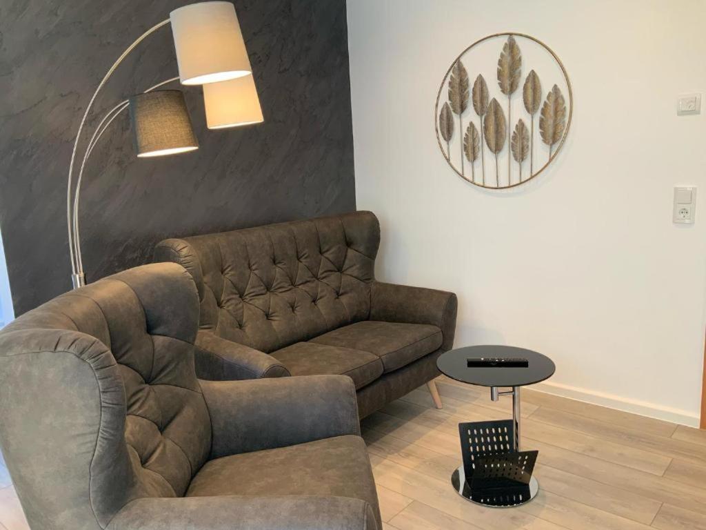 Appartements - Zum Hafen 사스니츠 외부 사진